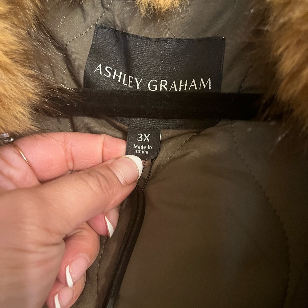 Ashley Graham Olive Green Faux Leather Bomber Jacket with Brown Faux-Fur Hood - Picture 7 of 11